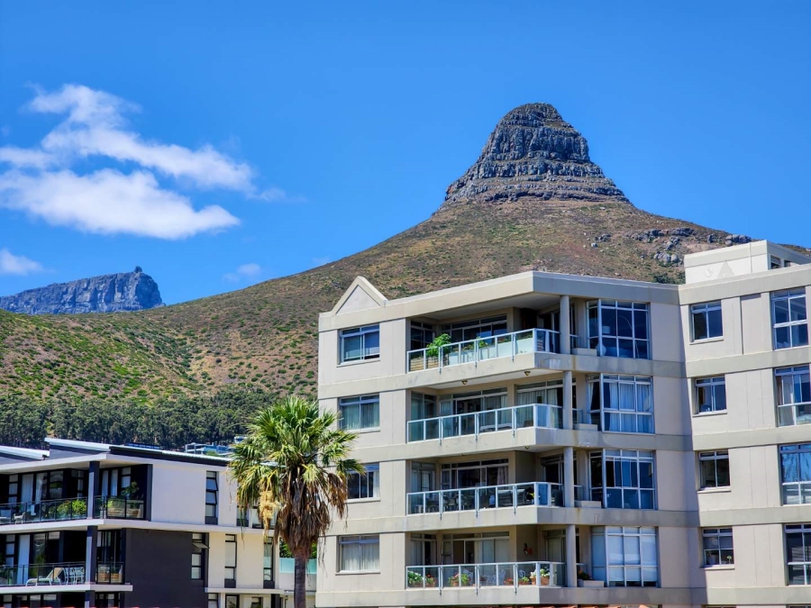 2 Bedroom Property for Sale in Sea Point Western Cape